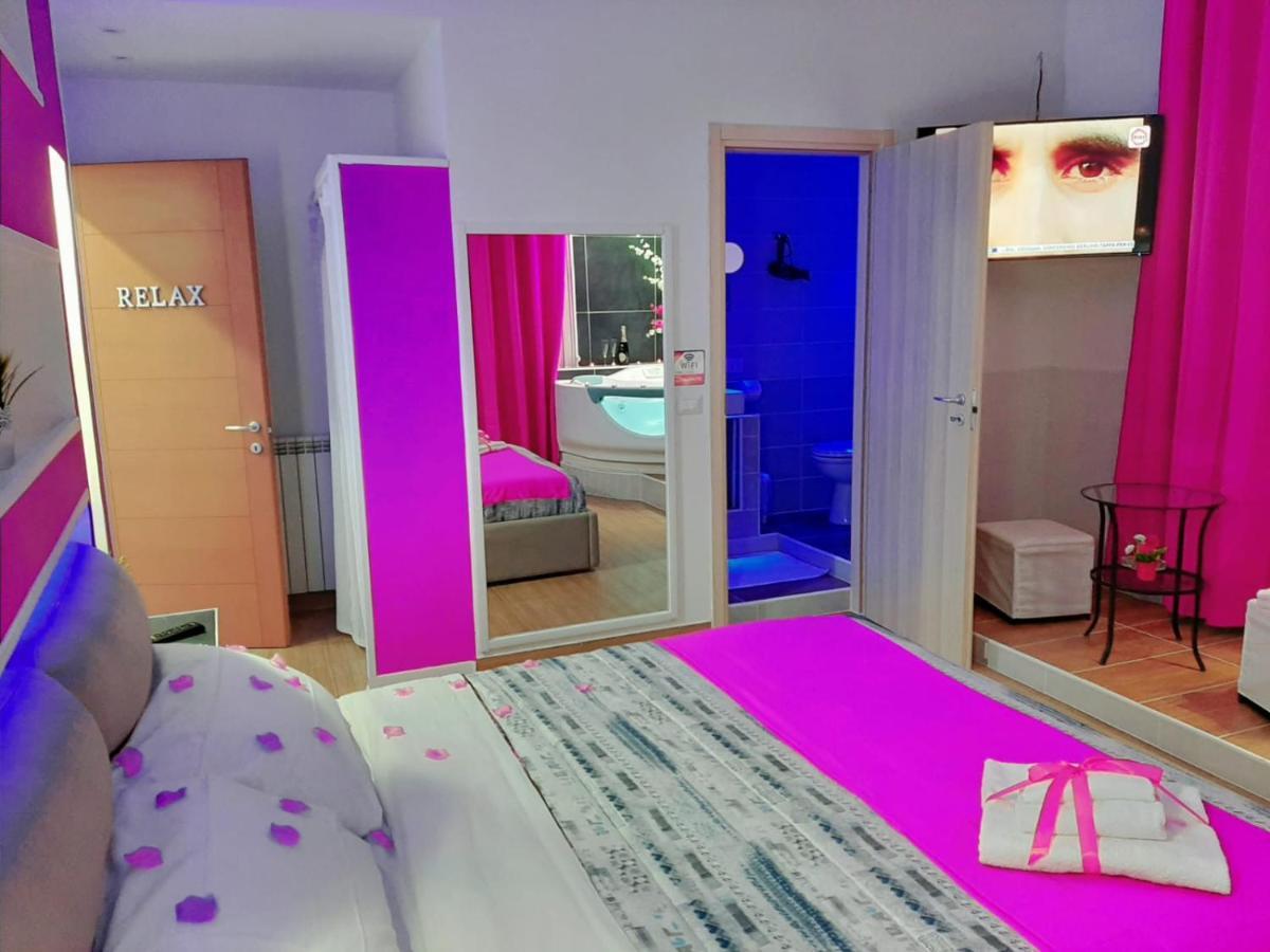 Red House Bed and Breakfast Napels Buitenkant foto