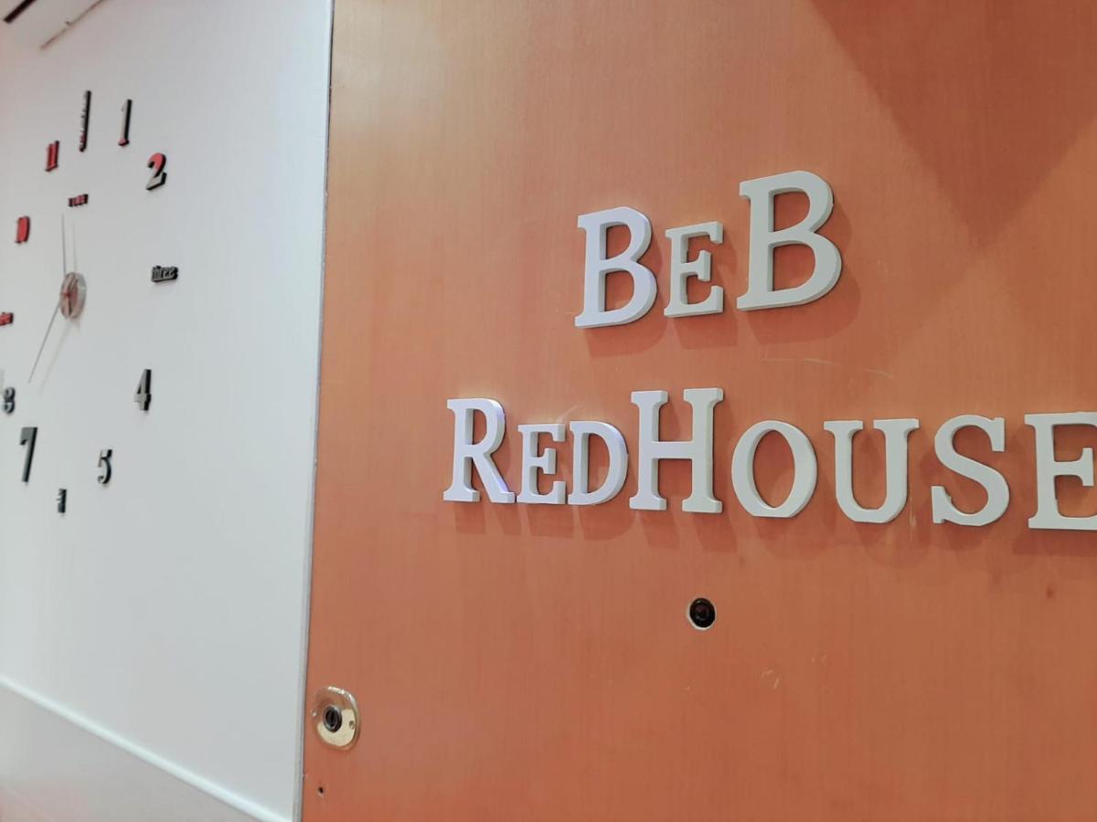 Red House Bed and Breakfast Napels Buitenkant foto